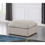 Pouf Indulge in velluto di Meridian Furniture