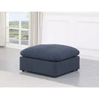 Pouf Indulge in velluto di Meridian Furniture