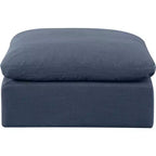 Pouf Indulge in velluto di Meridian Furniture