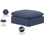 Pouf Indulge in velluto di Meridian Furniture
