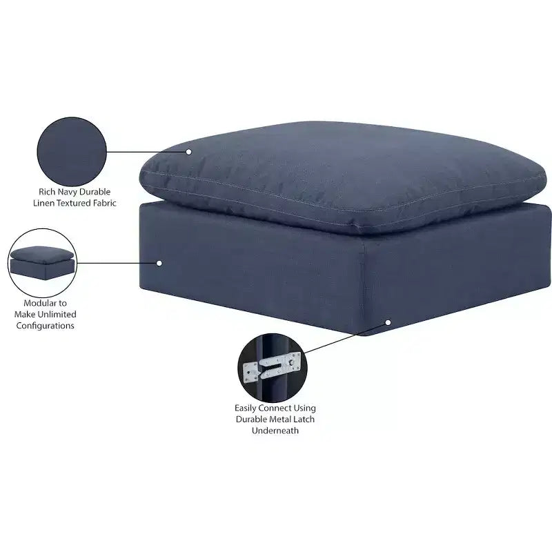 Pouf Indulge in velluto di Meridian Furniture