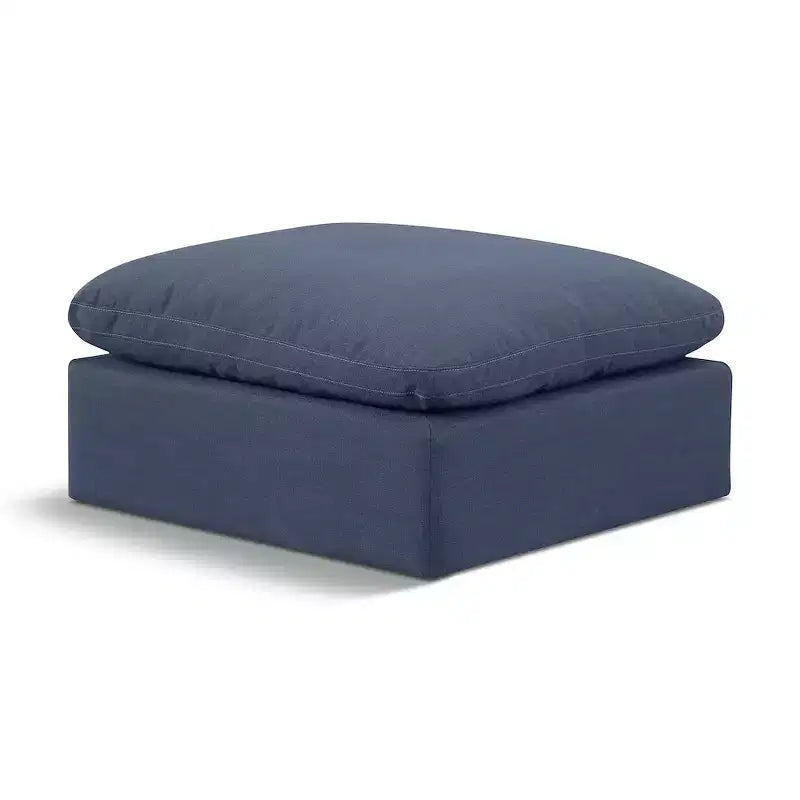 Pouf Indulge in velluto di Meridian Furniture