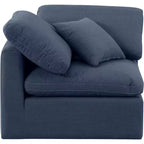 Meridian Furniture Poltrona ad angolo in tessuto testurizzato effetto lino Indulge