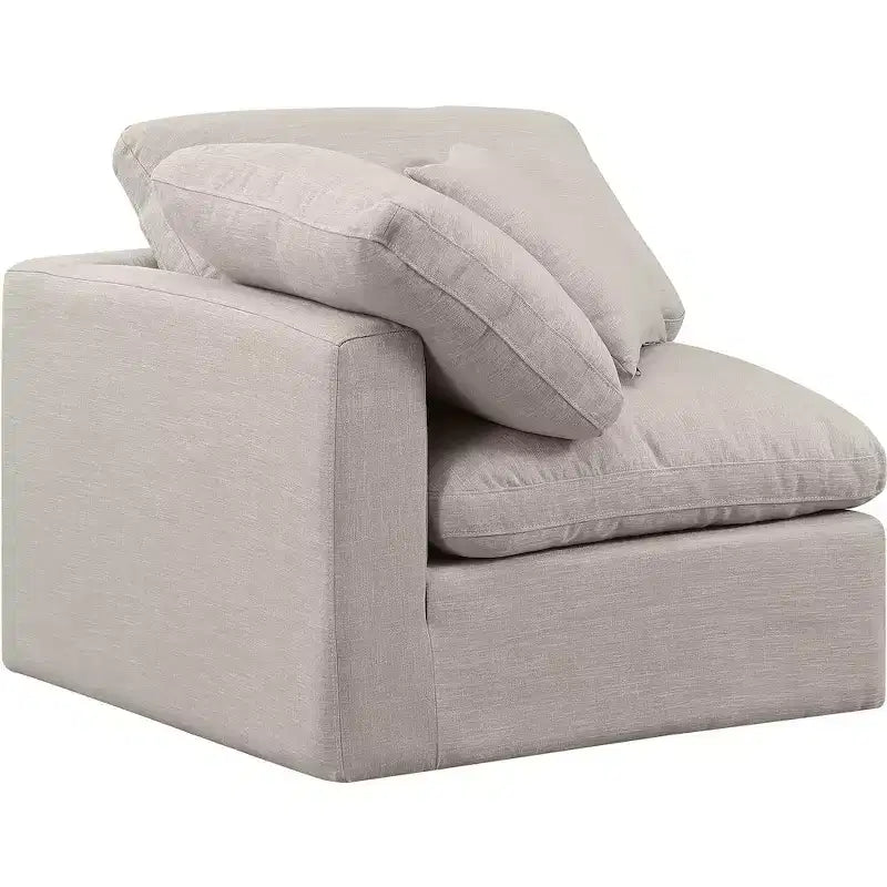 Meridian Furniture Poltrona ad angolo in tessuto testurizzato effetto lino Indulge