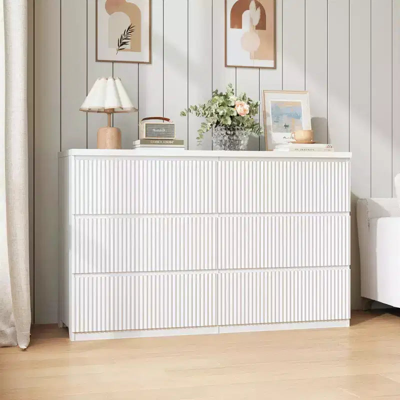 JVNOXK Comò Moderno Bianco a 6 Cassetti con Pannelli Frontali Ondulati, Cassettiera Spaziosa per Camera da Letto e Soggiorno