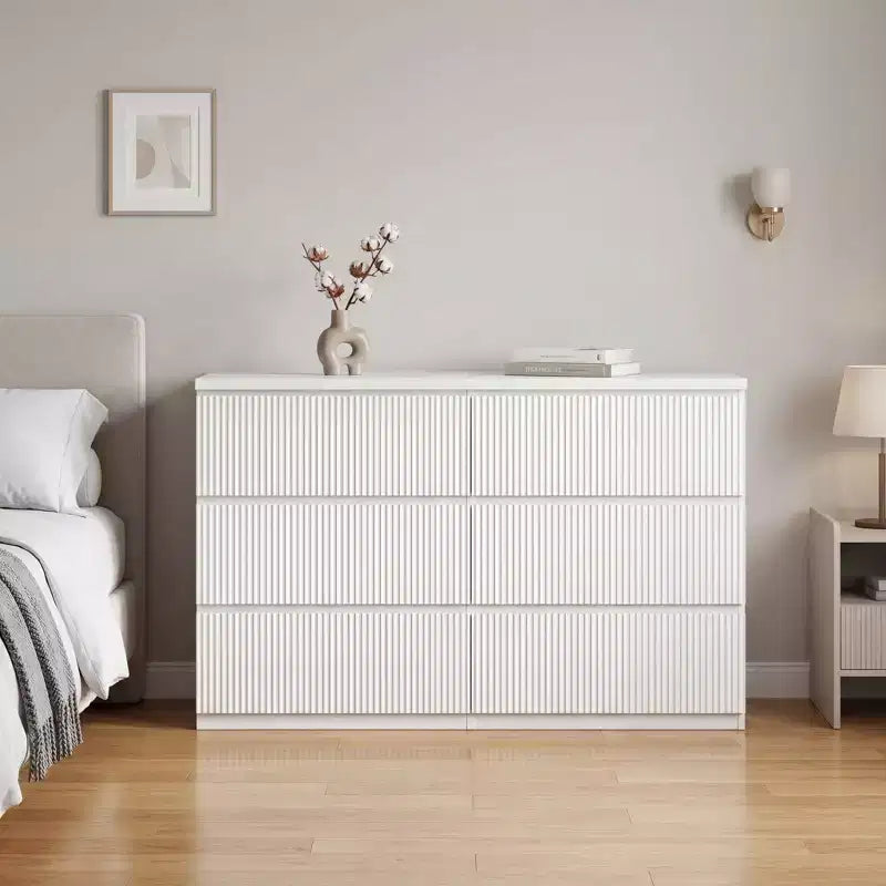 JVNOXK Comò Moderno Bianco a 6 Cassetti con Pannelli Frontali Ondulati, Cassettiera Spaziosa per Camera da Letto e Soggiorno