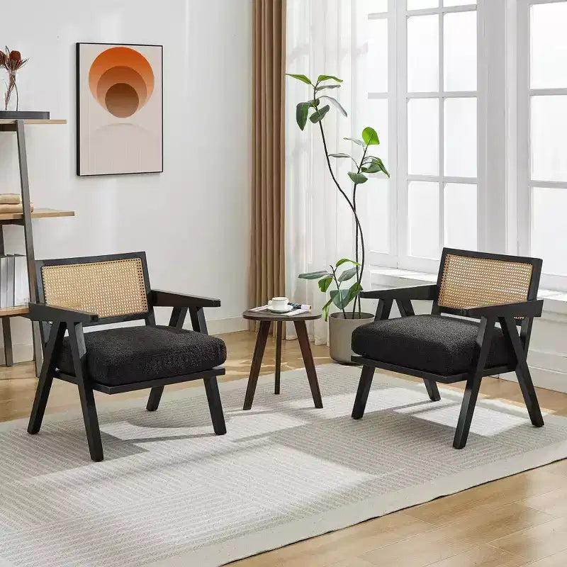 Set di 2 sedie lounge moderne GustoWave con gambe in legno, schienale in rattan e seduta imbottita