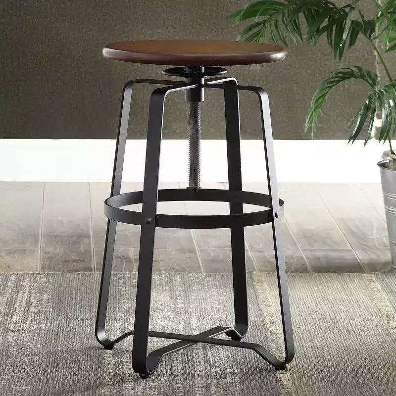 Sgabello da bancone regolabile Carolina Living Smythson Chestnut/Black: in legno massello di mango, nessun montaggio richiesto