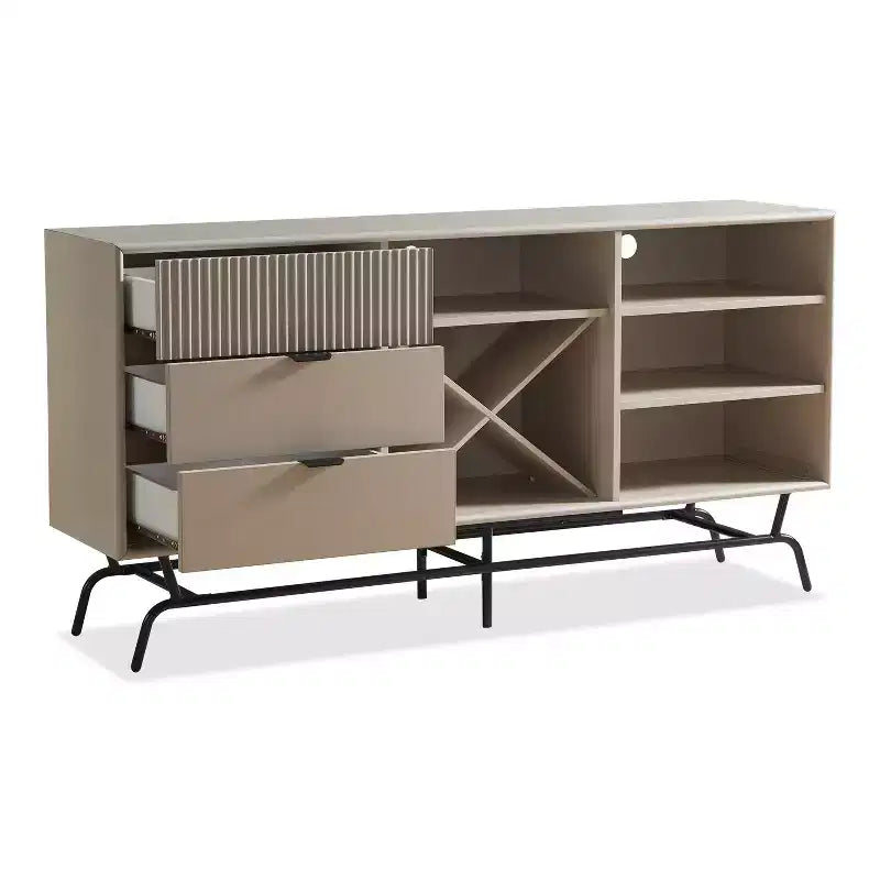 Heath Madia Moderna da 152 cm con Cantinetta da Vino Color Tortora - miBasics: Consolle Contenitore, 3 Cassetti, 4 Ripiani Fissi