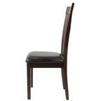 Signature Design by Ashley 2 sedie imbottite Hammis marroni: Seduta in vinile, gambe in legno, moderno metà secolo