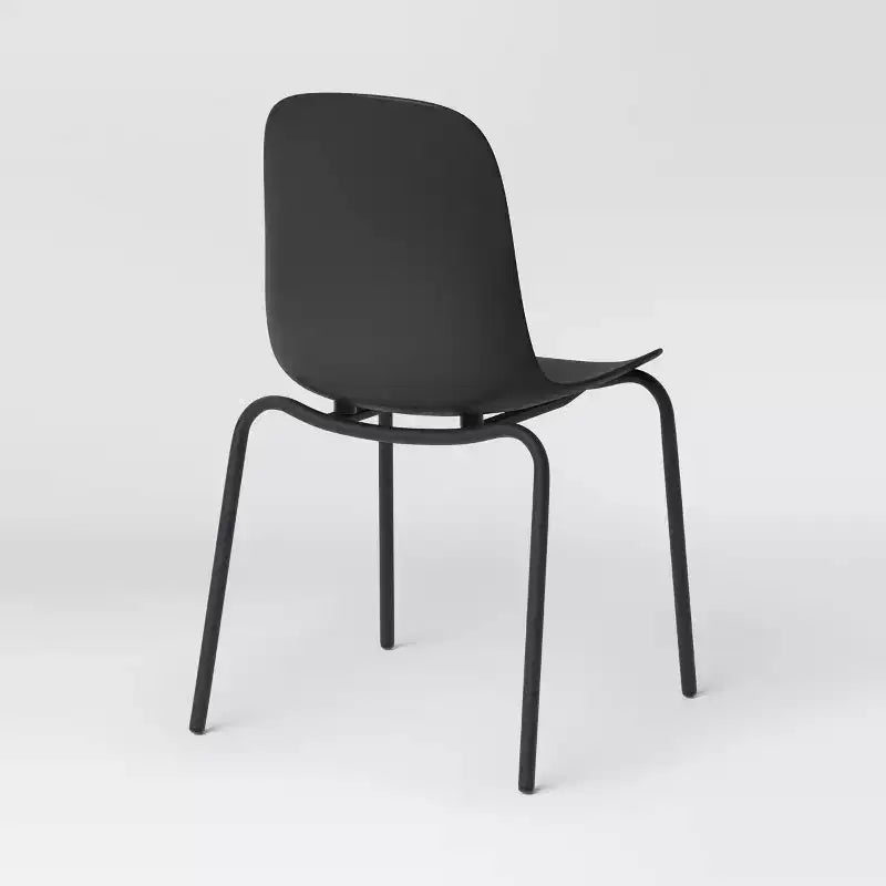 Sedie da pranzo 4 pezzi nere - Room Essentials™: struttura in metallo, senza braccioli, finitura verniciata a polvere