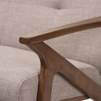 Bianca Divanetto Moderno Mid-Century in Legno di Noce e Tessuto con Trapuntatura a 2 Posti Grigio Chiaro - Baxton Studio: Struttura in Legno di Hevea, Rivestimento in Poliestere