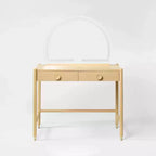 Toeletta con specchio illuminato, cassetti e presa elettrica - Threshold™ disegnato con Studio McGee