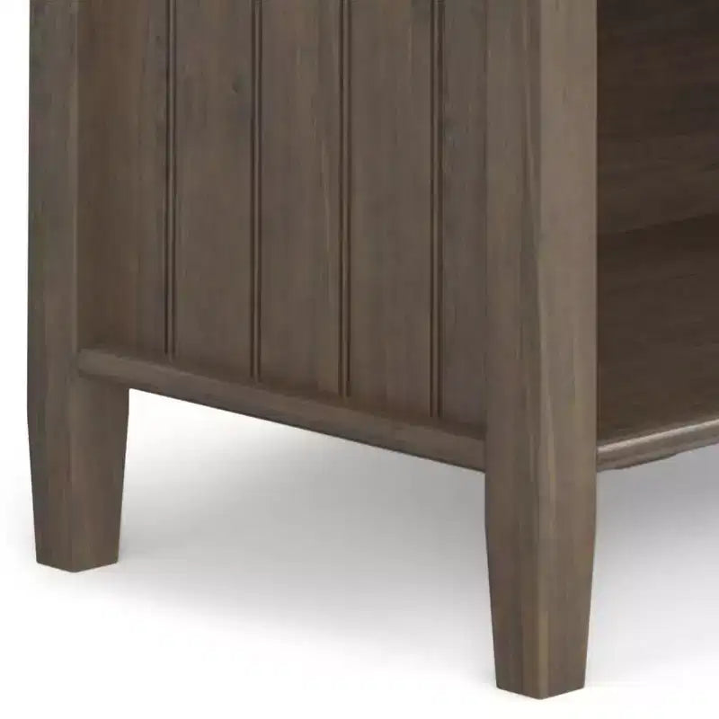 Comodino Rowan Marrone Fumo - Wyndenhall: Stile Transizionale, 1 Anno di Garanzia, Struttura in Pino e Compensato