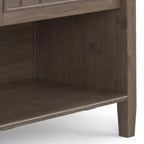 Comodino Rowan Marrone Fumo - Wyndenhall: Stile Transizionale, 1 Anno di Garanzia, Struttura in Pino e Compensato
