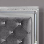 Set Letto Matrimoniale Queen Tenaya 3 Pezzi con 2 Comodini Argento/Grigio - HOMES: Inside + Out