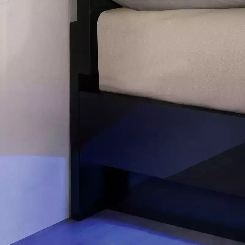 Set Camera da Letto Cavatao Eastern King 5 pz con Luci LED Nero/Cromato - miBasics: Mobili Moderni, Dettagli Cromati