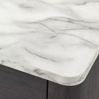 Buylateral Keely Comò moderno a 5 cassetti con piano in finto marmo grigio carbone: Mid-Century Modern, Mobile contenitore per camera da letto, Piano in finto marmo