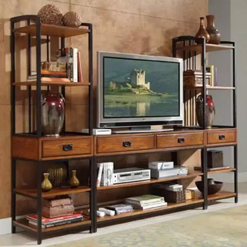 Mobile TV in rovere stile Artigiano moderno - Home Styles: con credenza e librerie, per TV da 60"