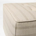 Pouf/ottoman trapuntato color cuoio - Threshold™ con Studio McGee