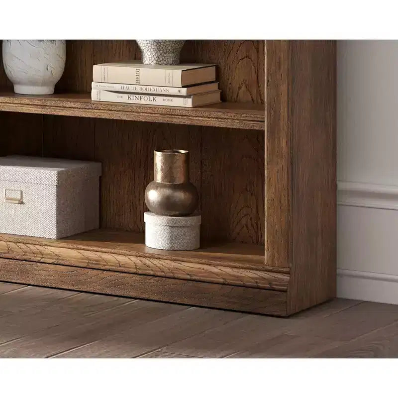 Libreria alta tradizionale da 94" in legno con contenitore Collezione Stratton Marrone - Martin Furniture