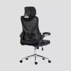 Sedia da ufficio ergonomica Techni Mobili Essential con poggiatesta e supporto lombare nera