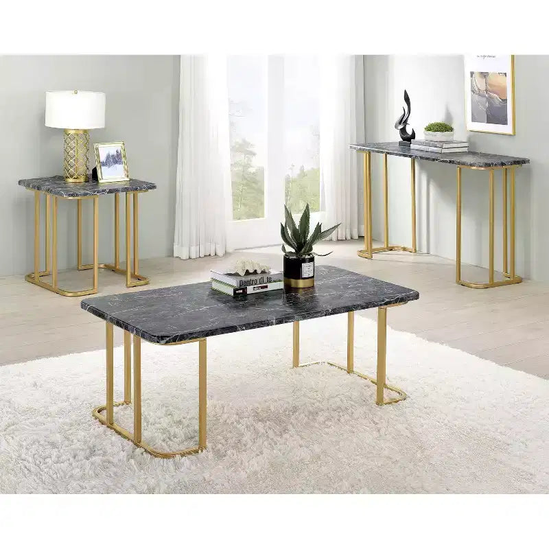 Set 3 Tavolini Trillick con Piano Effetto Marmo Oro/Nero - miBasics: Struttura in Metallo in Stile Moderno di Metà Secolo, Finitura Verniciata a Polvere