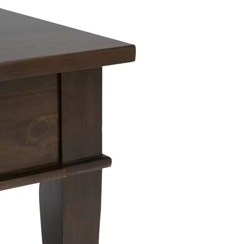Tavolino da caffè WyndenHall da 112 cm in legno massello di tiglio con cassetto e finitura laccata