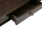 Tavolino da caffè WyndenHall da 112 cm in legno massello di tiglio con cassetto e finitura laccata