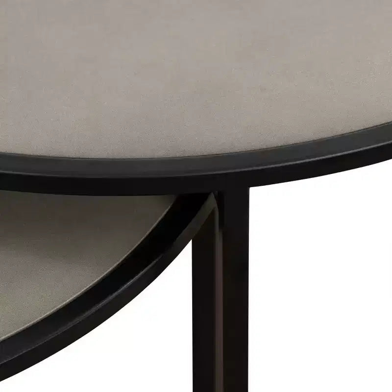 Set di 2 tavolini da caffè sovrapponibili Rina in calcestruzzo/metallo Grigio/Nero - Armen Living: Design moderno con gambe a U per il soggiorno