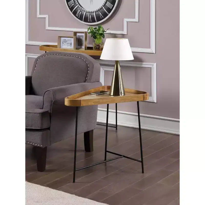 Tavolino da Salotto Triangolare Lunare, Piano Effetto Legno Grezzo/Struttura Nera - Breighton Home: Struttura in Metallo, Piano in MDF, Altezza 24", Larghezza 27"