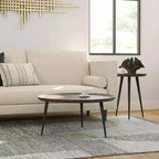 Tavolino da caffè Joellla Cognac - WyndenHall: Legno massello, Gambe metalliche svasate, Design industriale, 42.9 cm H