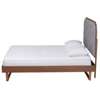 Baxton Studio King Roald Letto a piattaforma in tessuto e legno Grigio/Marrone Noce