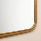 Specchio da parete decorativo in legno intagliato 24"x32" - Hearth & Hand™ with Magnolia