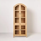 Mobiletto ad arco a 4 ante in legno scanalato con vetro - Naturale - Hearth & Hand™ with Magnolia