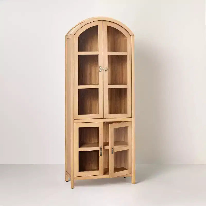 Mobiletto ad arco a 4 ante in legno scanalato con vetro - Naturale - Hearth & Hand™ with Magnolia