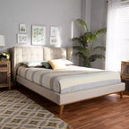 Letto a piattaforma in tessuto imbottito con testiera ad ali Gretchen - Baxton Studio