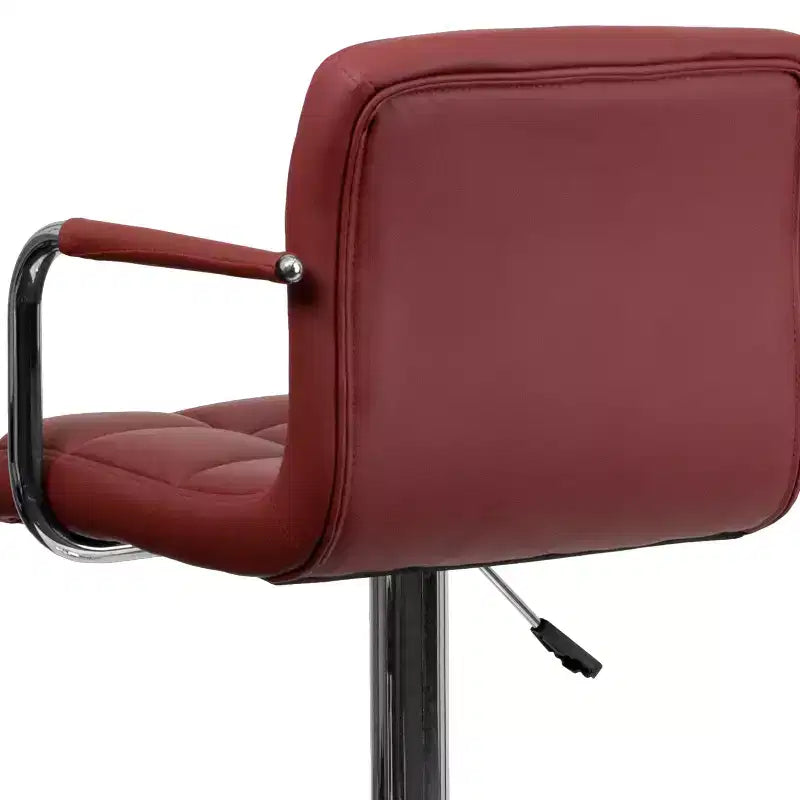 Sgabello da bar contemporaneo Flash Furniture in vinile trapuntato, regolabile in altezza, con braccioli e base cromata