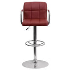 Sgabello da bar contemporaneo Flash Furniture in vinile trapuntato, regolabile in altezza, con braccioli e base cromata