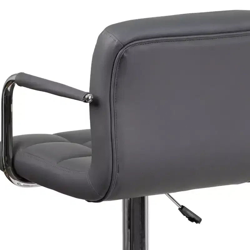 Sgabello da bar contemporaneo Flash Furniture in vinile trapuntato, regolabile in altezza, con braccioli e base cromata
