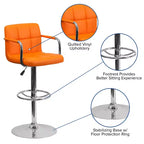Sgabello da bar contemporaneo Flash Furniture in vinile trapuntato, regolabile in altezza, con braccioli e base cromata