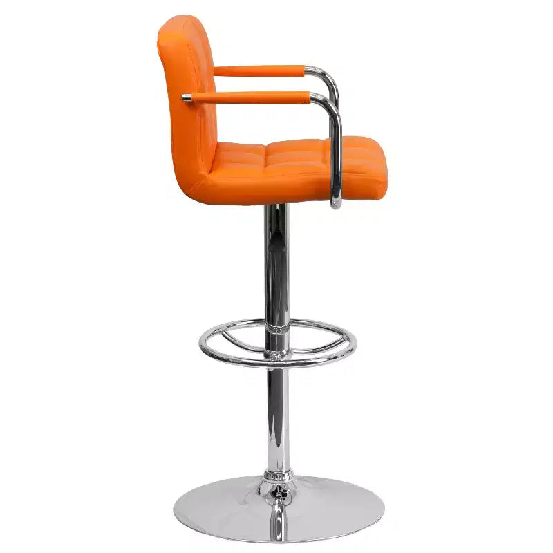 Sgabello da bar contemporaneo Flash Furniture in vinile trapuntato, regolabile in altezza, con braccioli e base cromata