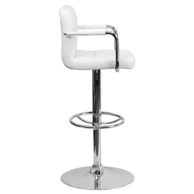 Sgabello da bar contemporaneo Flash Furniture in vinile trapuntato, regolabile in altezza, con braccioli e base cromata