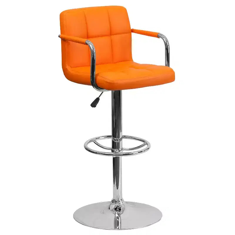 Sgabello da bar contemporaneo Flash Furniture in vinile trapuntato, regolabile in altezza, con braccioli e base cromata