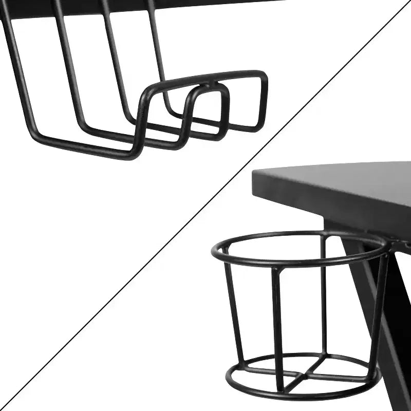 Scrivania da gaming Flash Furniture con portabicchieri/gancio per cuffie/tappetino per mouse rimovibile e sedia da gaming reclinabile con schienale/braccioli e poggiapiedi