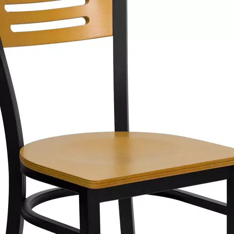 Sedia da pranzo in metallo con schienale a doghe Emma e Oliver Black per ristorante