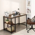 Scrivania per computer Costway da 119 cm, tavolo da ufficio/studio, postazione di lavoro domestica con ripiano regolabile, nero rustico/caffè/marrone