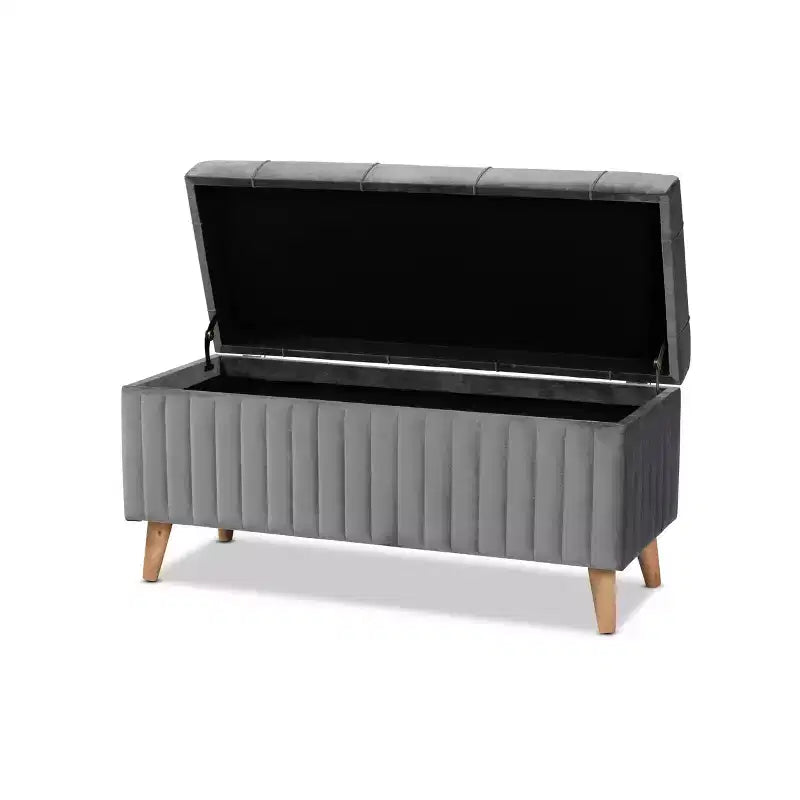 Pouf contenitore Hanley di Baxton Studio in velluto e legno
