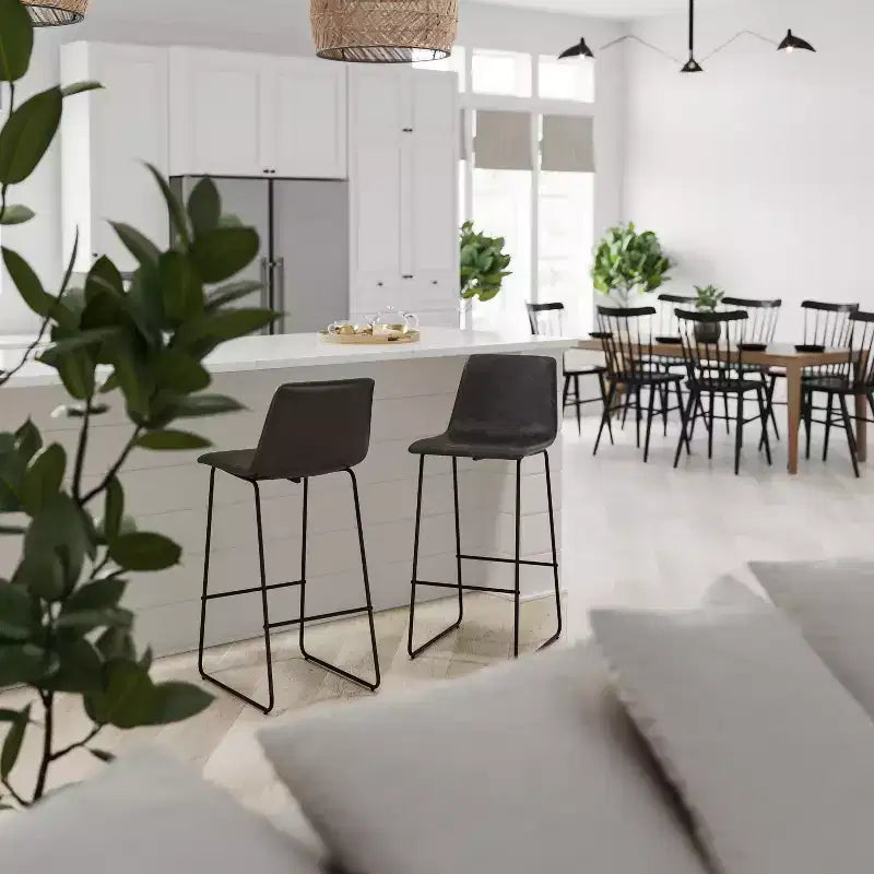 Sgabelli Merrick Lane da 30 pollici, con sedile a secchiello in finta pelle, altezza bancone, set da 2