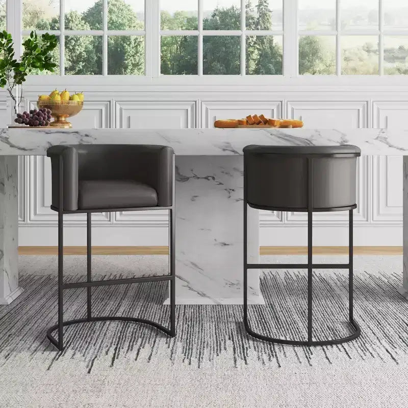Set di 3 sgabelli da bar Cosmopolitan in metallo rivestito, altezza bancone - Manhattan Comfort